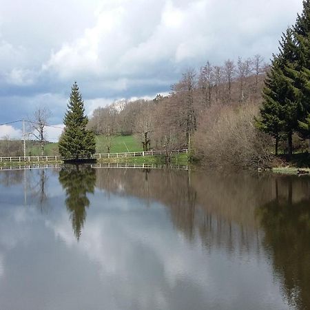 Camping De Flechat Hotell Orcival Exteriör bild